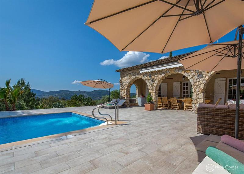 Villa - 350 m² - 10 pièces