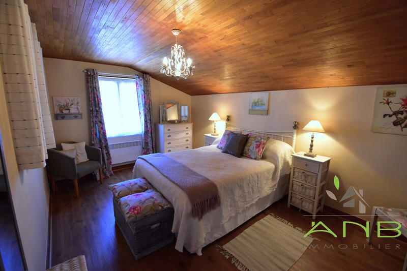 Maison - 157 m² - 8 pièces