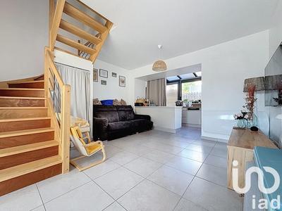 Maison - 81 m² - 5 pièces