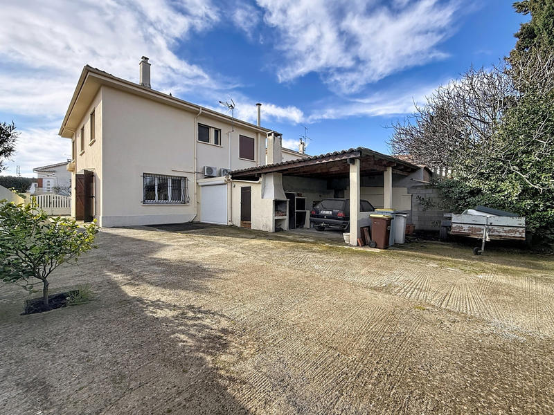 Maison traditionnelle - 158 m² - 5 pièces