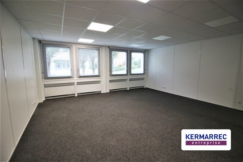Bureau - 221 m²
