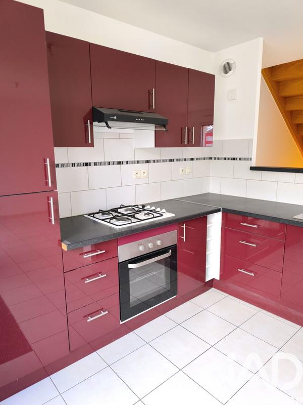 Maison - 77 m² - 3 pièces