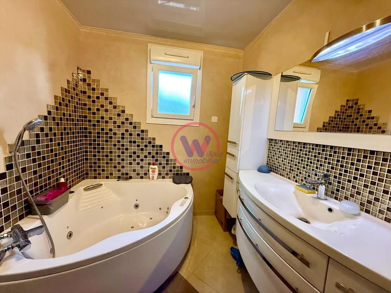 Maison - 123 m² - 4 pièces