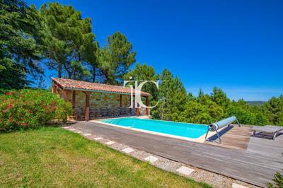 Maison - 301 m² - 8 pièces