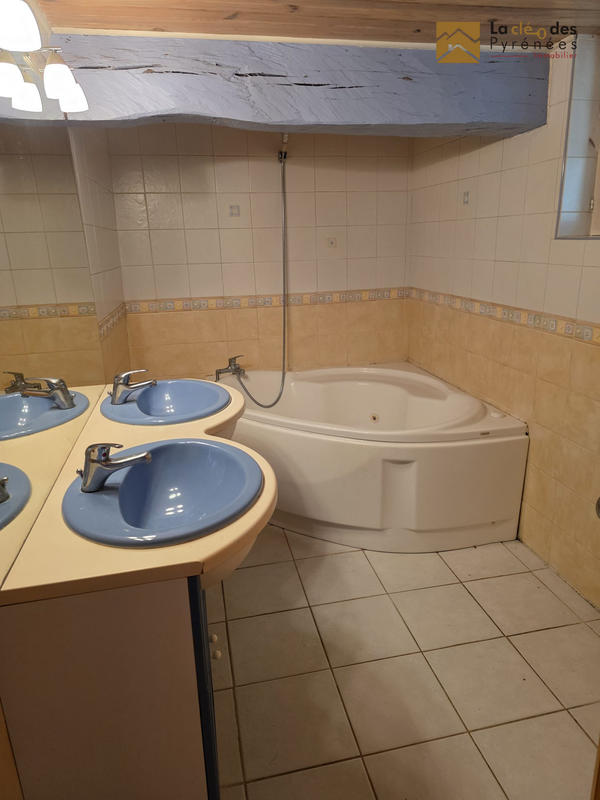 Maison ancienne - 123 m² - 4 pièces