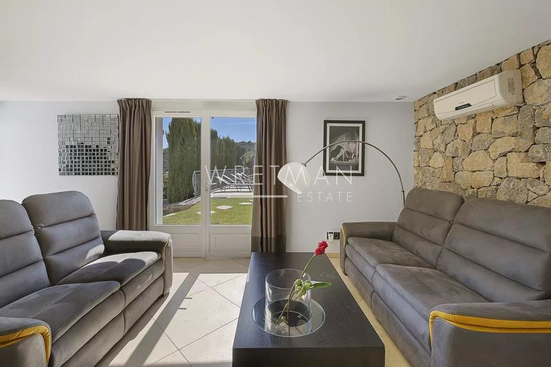 Villa - 400 m² - 10 pièces