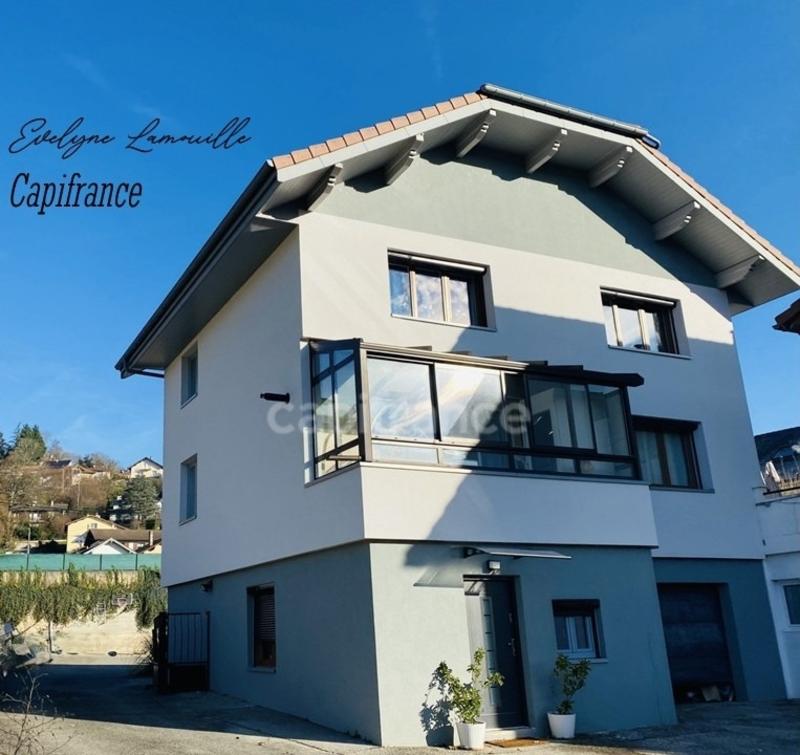 Maison - 197 m² - 7 pièces