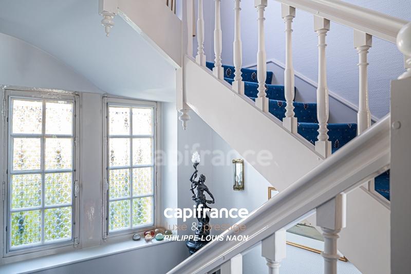 Maison bourgeoise - 260 m² - 10 pièces