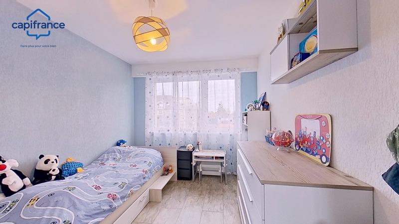 Appartement - 95 m² - 4 pièces