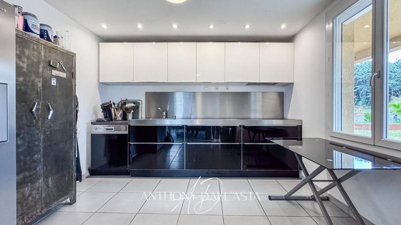 Maison - 94 m² - 3 pièces