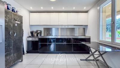 Maison - 94 m² - 3 pièces