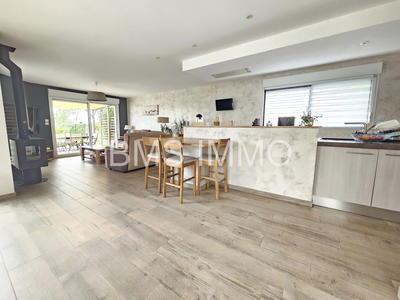 Maison - 165 m² - 5 pièces