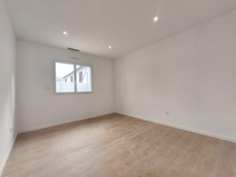 Maison - 111 m² - 5 pièces