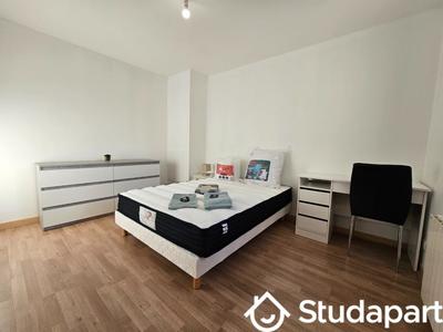 Chambre - 11 m² - 1 pièce