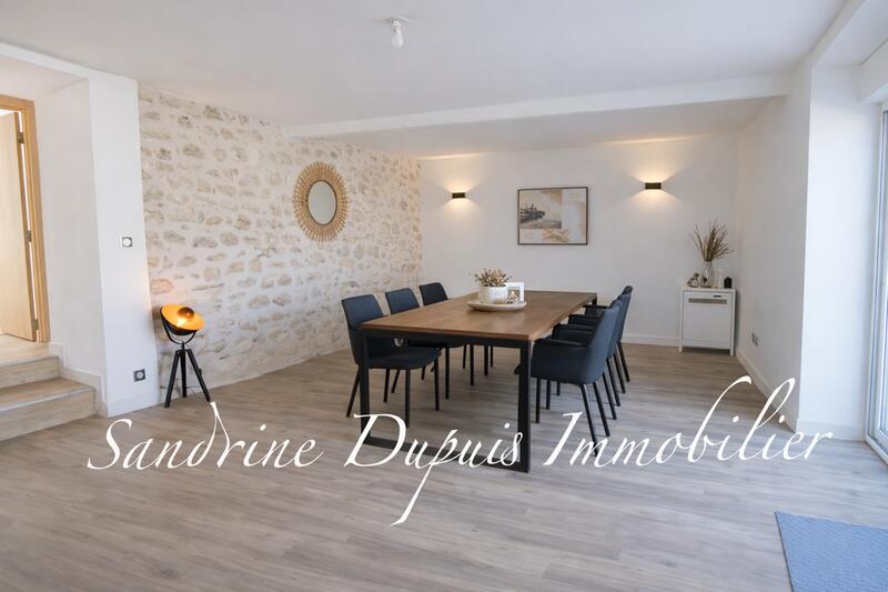 Maison - 166 m² - 6 pièces