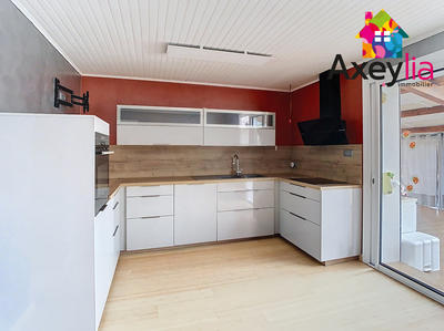 Maison - 304 m² - 11 pièces