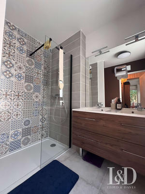 Appartement - 120 m² - 4 pièces