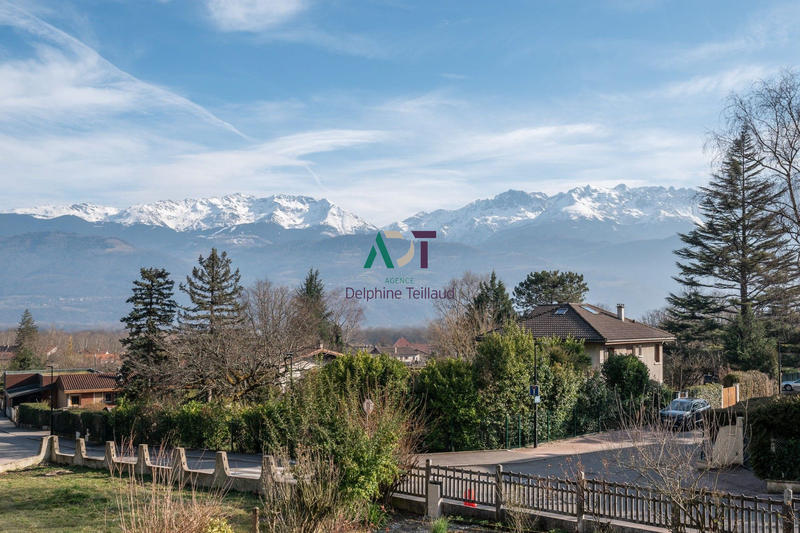 Maison - 92 m² - 5 pièces