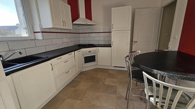 Maison - 105 m² - 5 pièces