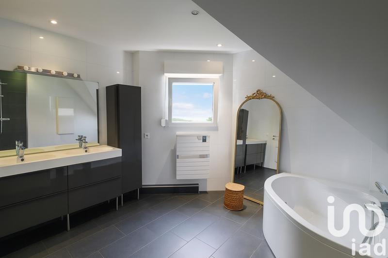 Maison - 119 m² - 6 pièces