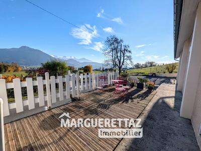 Maison - 422 m² - 7 pièces