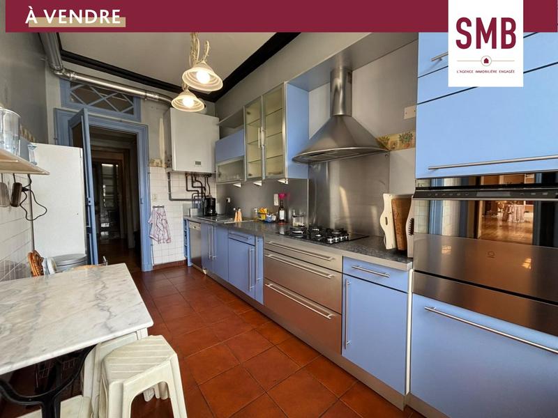 Appartement - 187 m² - 4 pièces