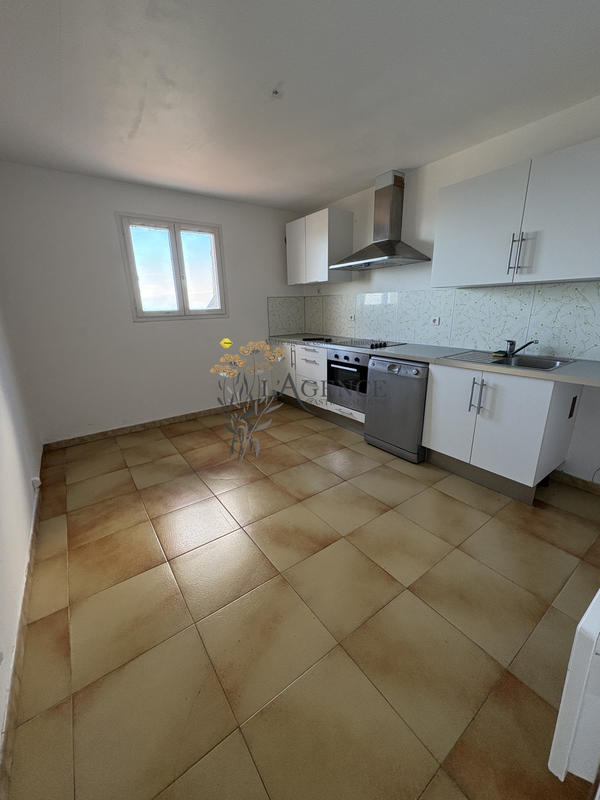 Appartement - 95 m² - 4 pièces