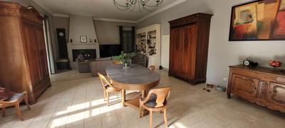 Maison de domaine - 363 m² - 12 pièces