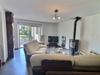 Maison - 212 m² - 5 pièces