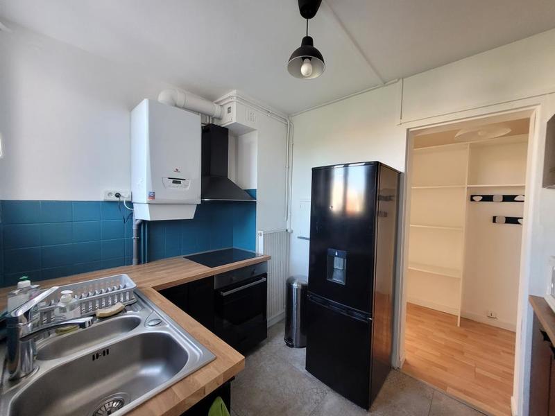 Appartement - 65 m² - 4 pièces