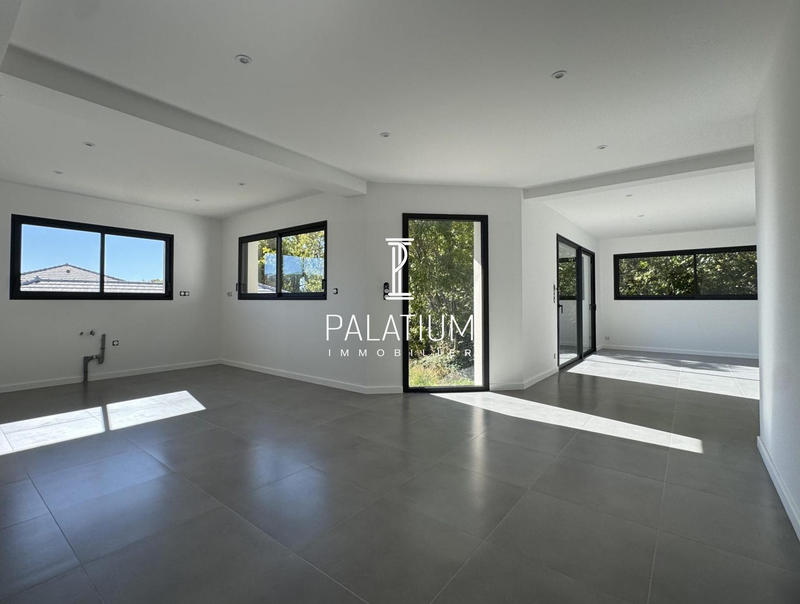 Maison contemporaine - 114 m² - 5 pièces