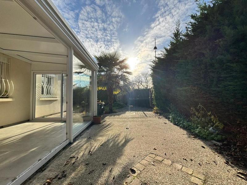 Maison - 93 m² - 4 pièces