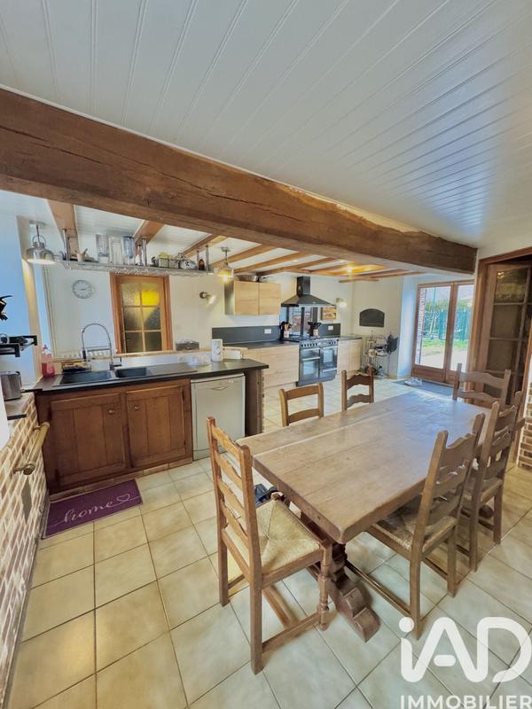 Maison - 213 m² - 8 pièces