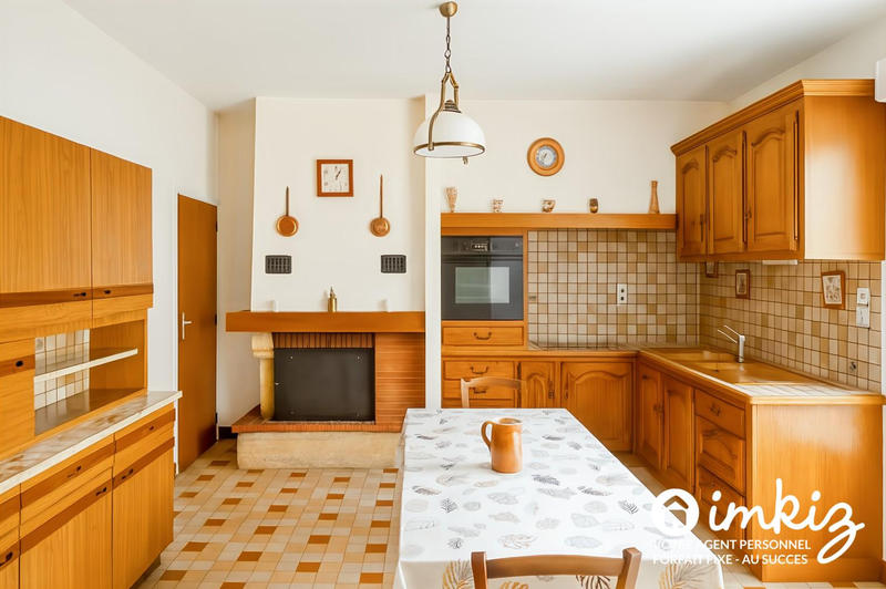 Maison - 216 m² - 5 pièces