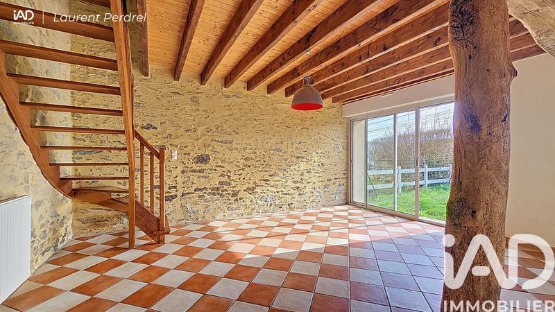 Maison - 90 m² - 5 pièces