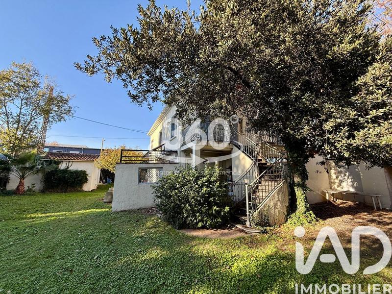 Maison - 177 m² - 7 pièces