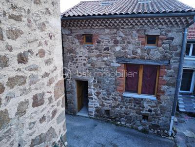 Immeuble - 45 m² - 3 pièces