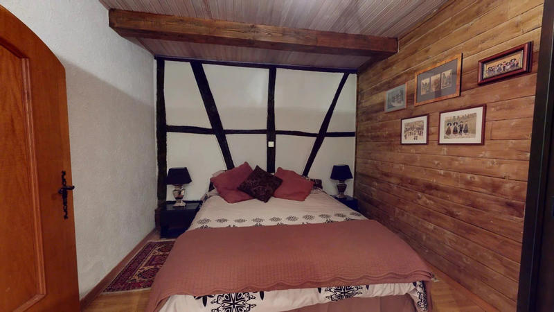 Maison - 650 m² - 20 pièces