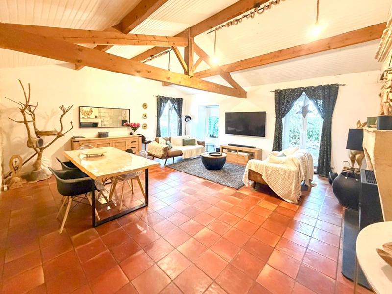 Maison - 190 m² - 6 pièces