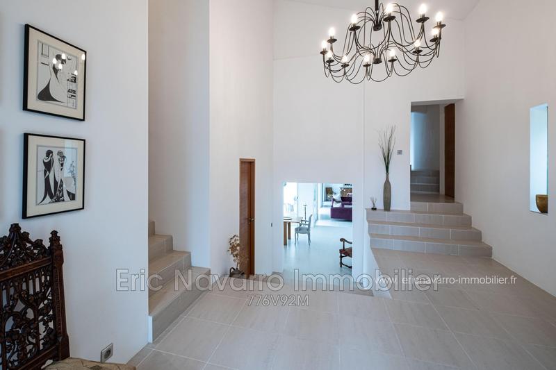 Villa - 250 m² - 6 pièces