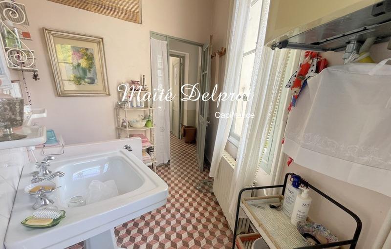 Maison - 262 m² - 9 pièces