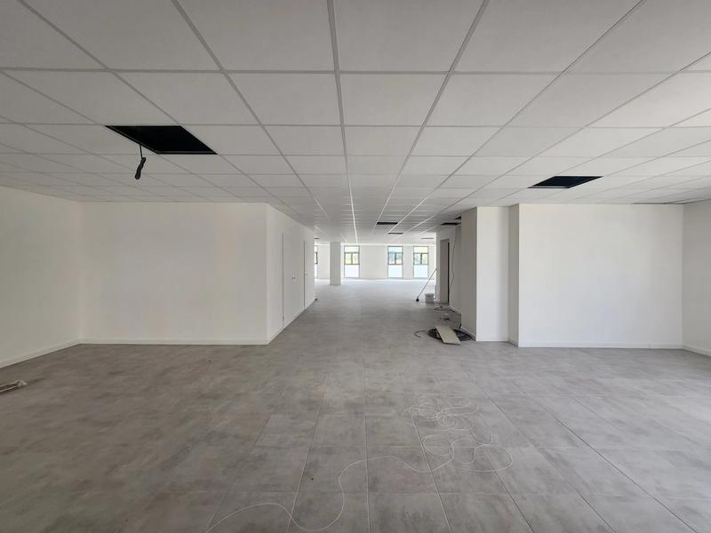 Bureau - 445 m² - 5 pièces