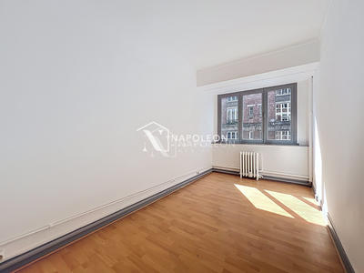 Appartement - 79 m² - 5 pièces