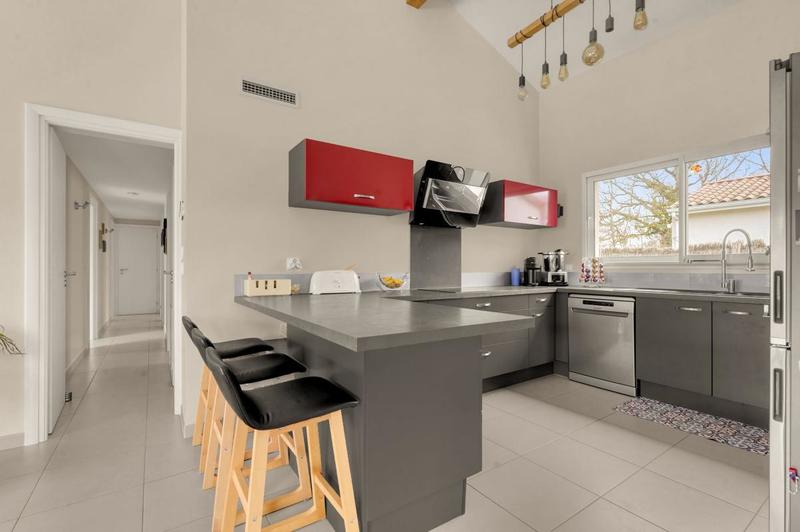 Maison - 165 m² - 6 pièces