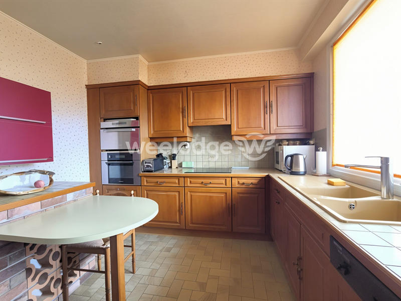 Maison - 231 m² - 7 pièces