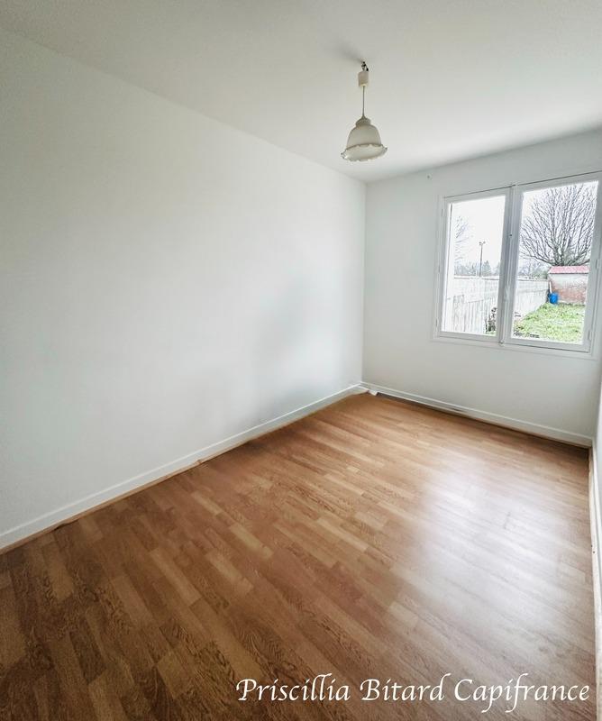 Maison - 104 m² - 6 pièces