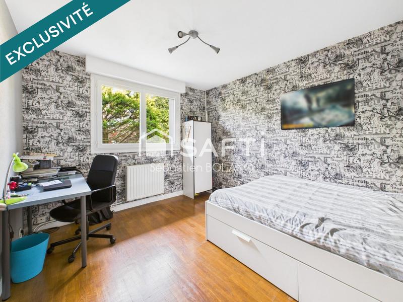 Maison - 208 m² - 7 pièces