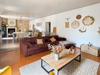 Maison - 160 m² - 5 pièces