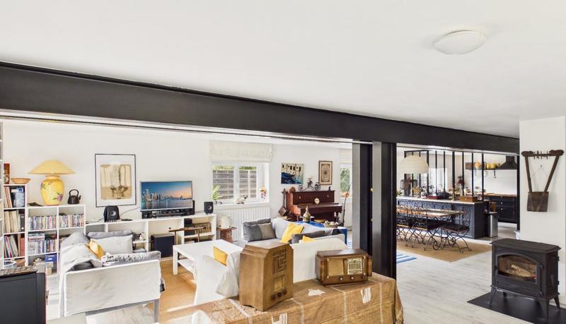 Maison - 185 m² - 6 pièces