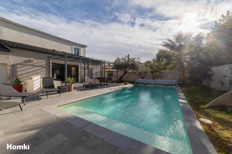 Maison - 137 m² - 6 pièces